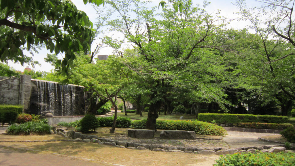 三本松公園の滝