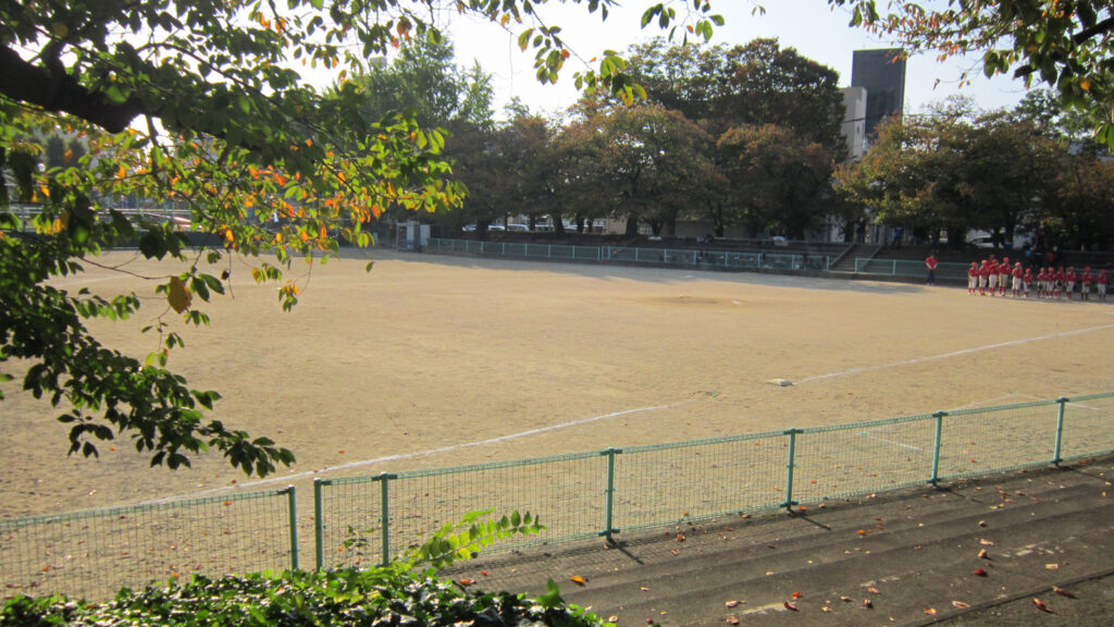 小頭町公園のグラウンド