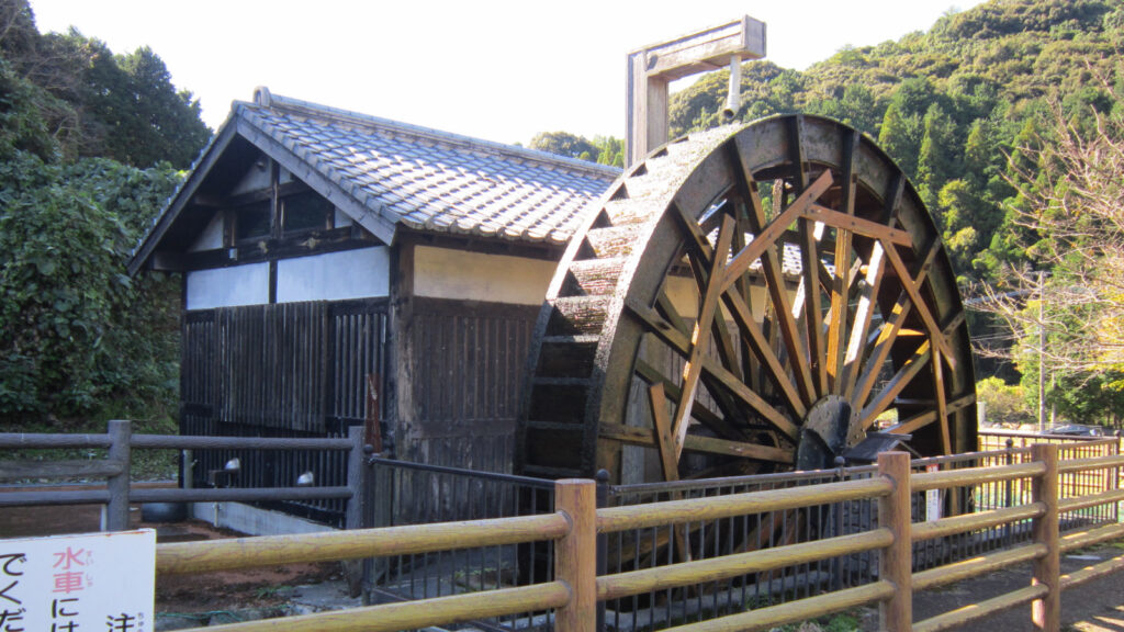 一ノ瀬親水公園の水車