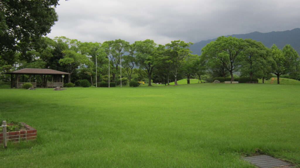 福岡県緑化センターの芝生広場