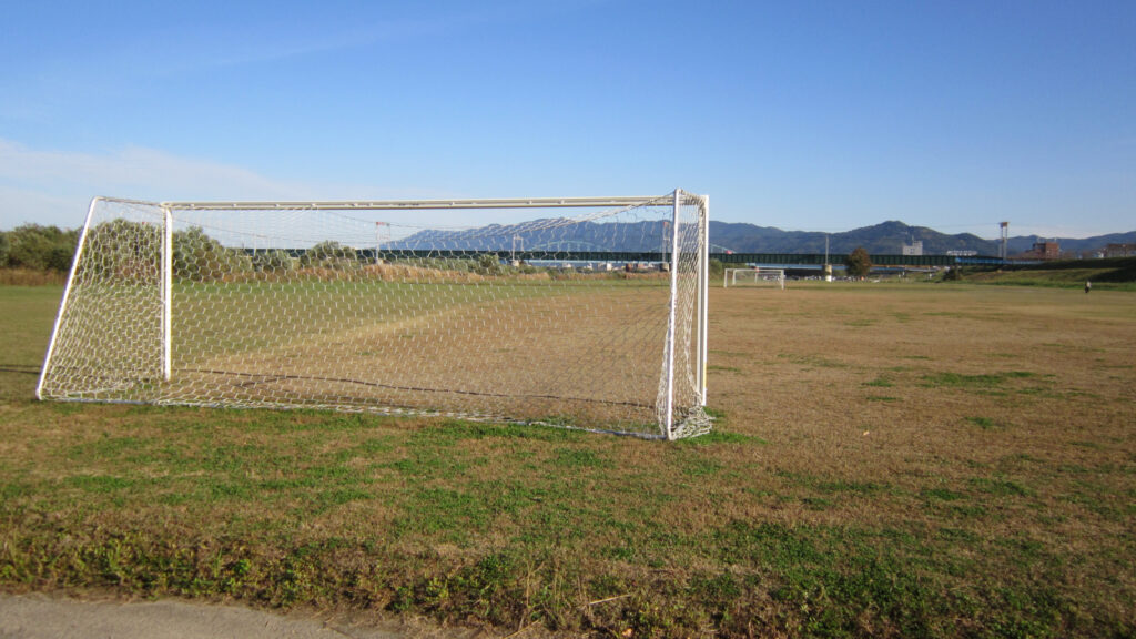 筑後川河川敷のサッカーグラウンド